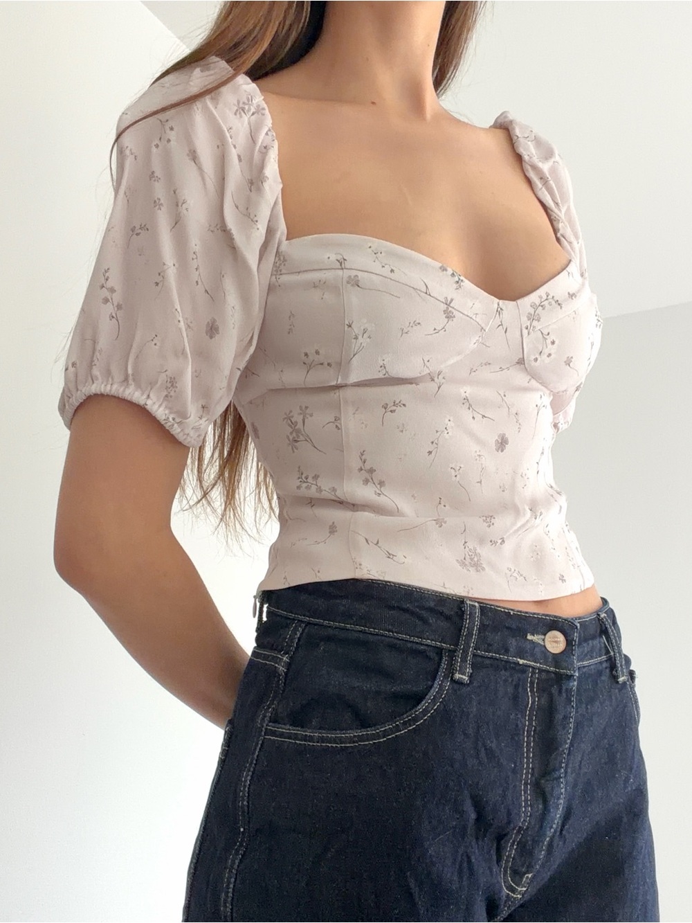 Aritzia // Wilfred Novella short sleeve blouse